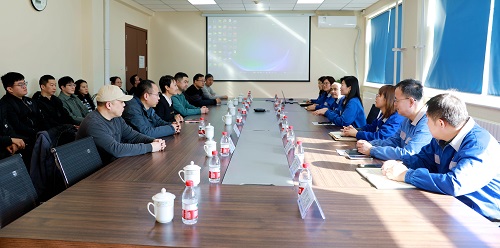 座談會(huì).jpg 座談會(huì).jpg